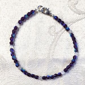 Iridescent Purple Beaded Bracelet